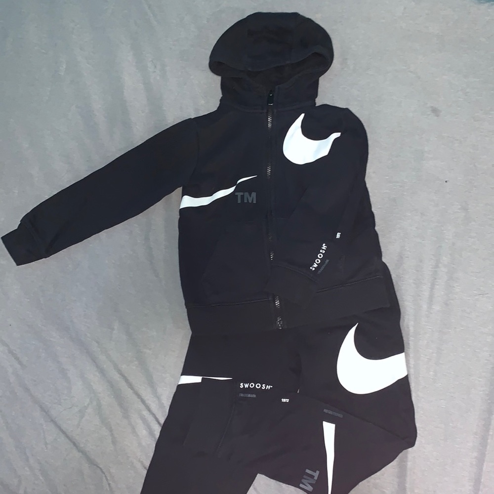 Nike sweatsuit M (6)